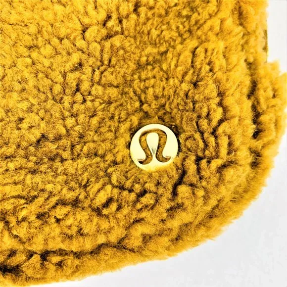 Lululemon Fleece Everywhere Belt Bag - 1L - NWOT - Picture 3 of 9